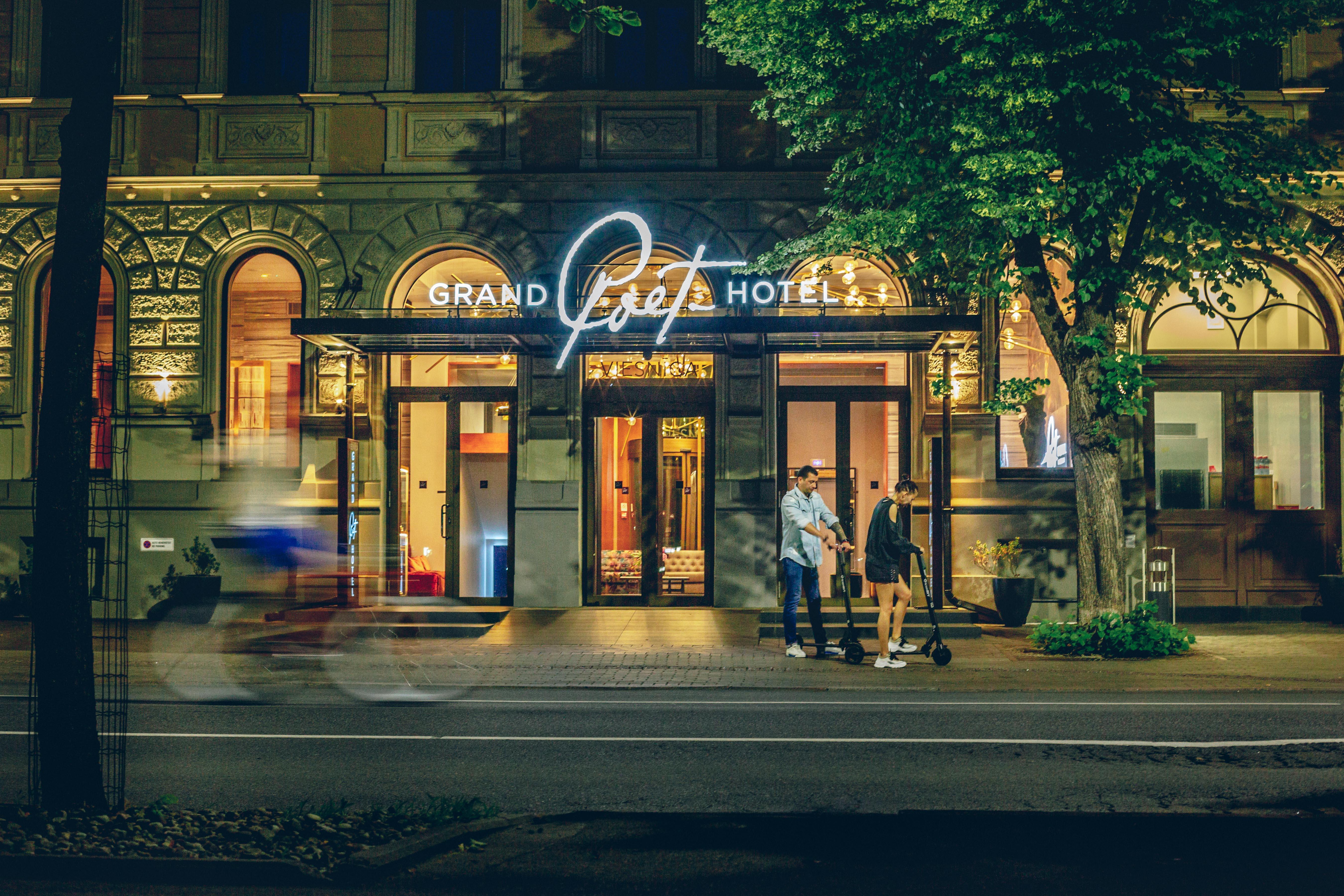 Grand Poet Hotel And Spa By Semarah Riga Kültér fotó